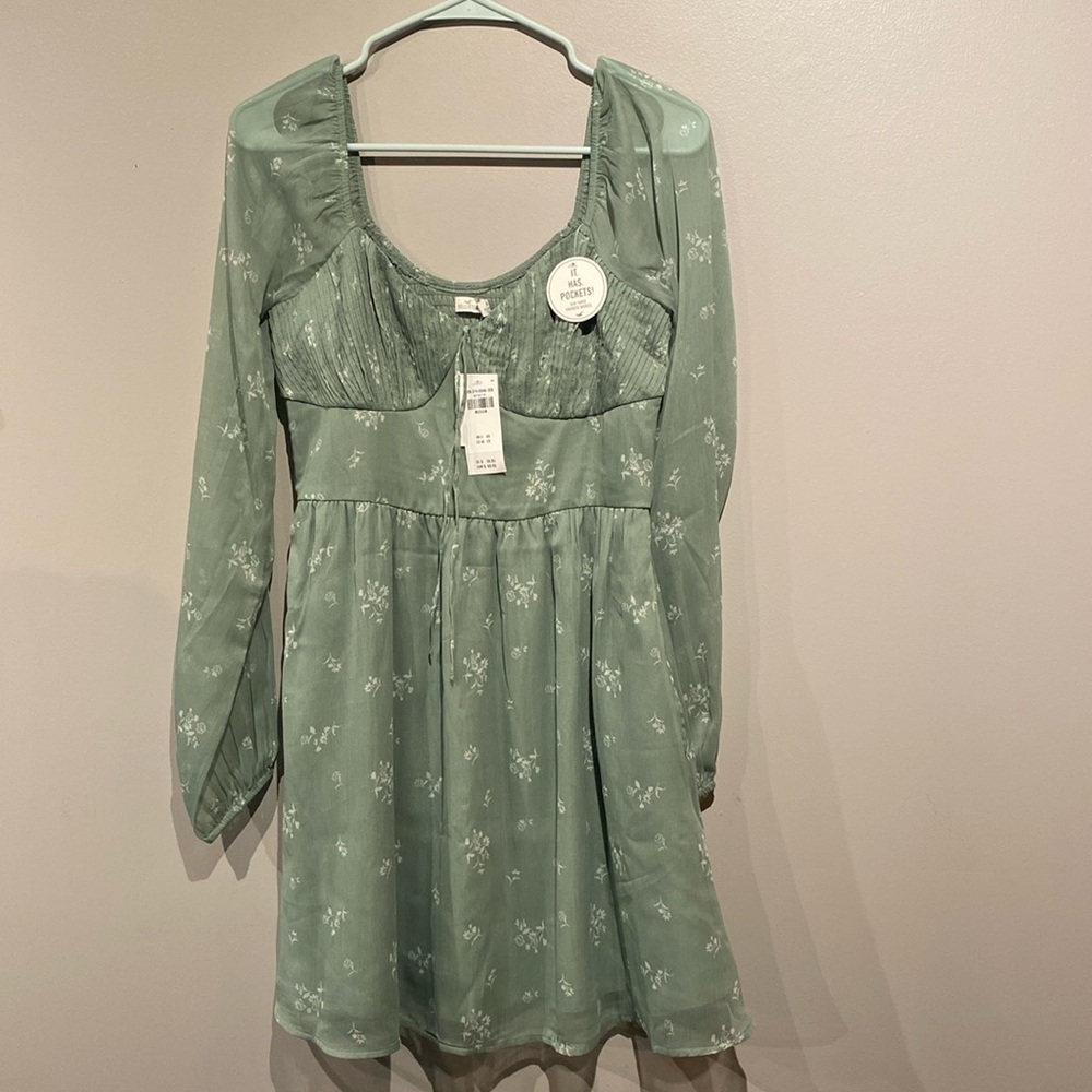 Hollister Women's Green Pintuck BustChiffon Dress